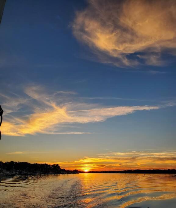 Cute 2 Bedroom, 2 Bath Condo At Folly Field Beach Hilton Head Island Eksteriør billede